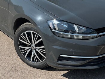 Used Volkswagen Golf 2018 for sale - 79093429: Photo