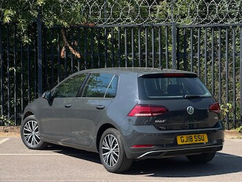 Used Volkswagen Golf 2018 for sale - 79093429: Photo