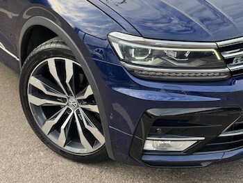 Used Volkswagen Tiguan 2017 for sale - 79093596: Photo