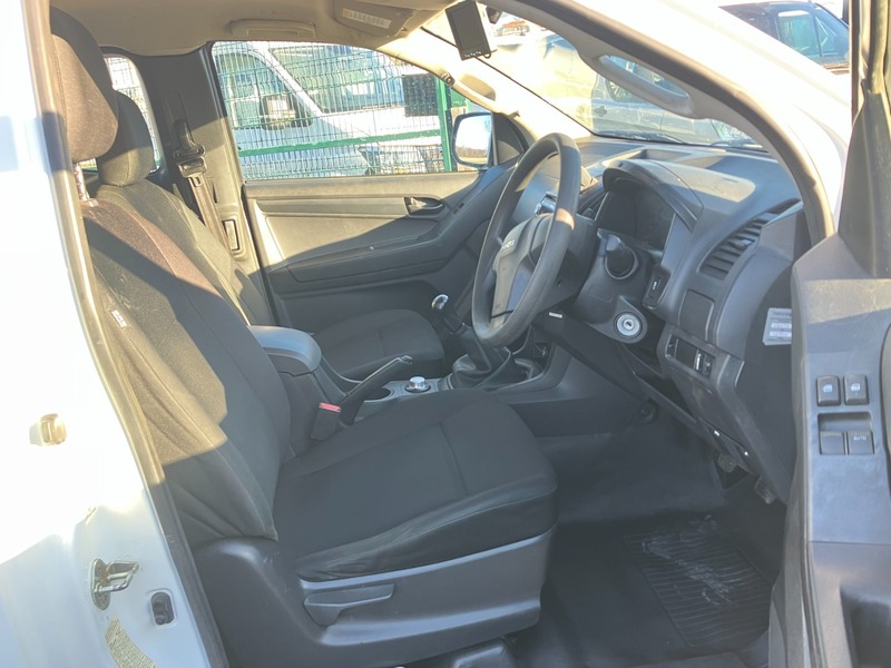 Used Isuzu D-Max 2017 for sale - 77107355: Photo 6