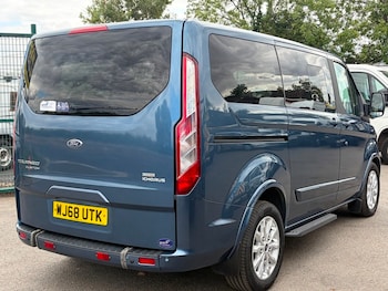 Used Ford Tourneo Custom 2018 for sale - 79476467: Photo