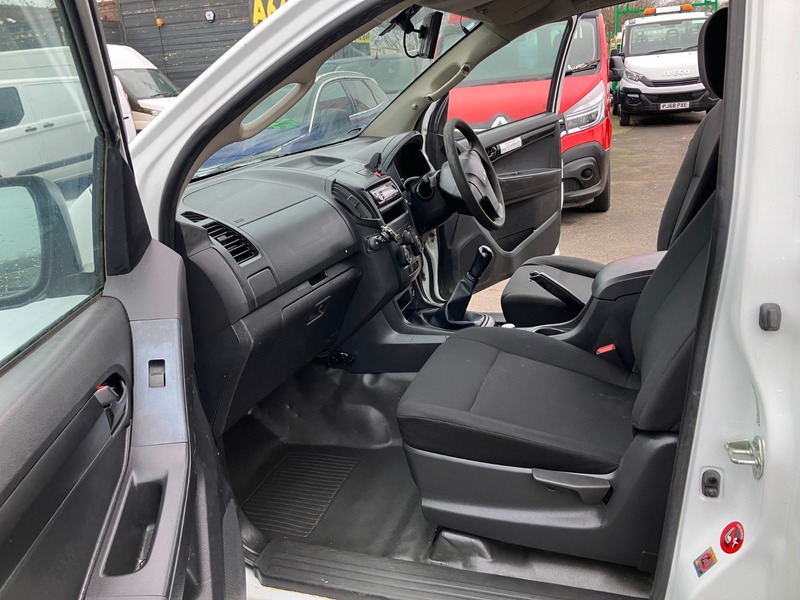 Used Isuzu D-Max 2017 for sale - 77049162: Photo 11