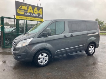 Used Ford Tourneo Custom 2017 for sale - 76081480: Photo