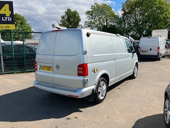 Used Volkswagen Transporter 2017 for sale - 78931724: Photo