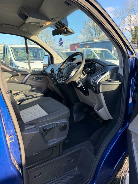 Used Ford Tourneo Custom 2018 for sale - 76910810: Photo 4