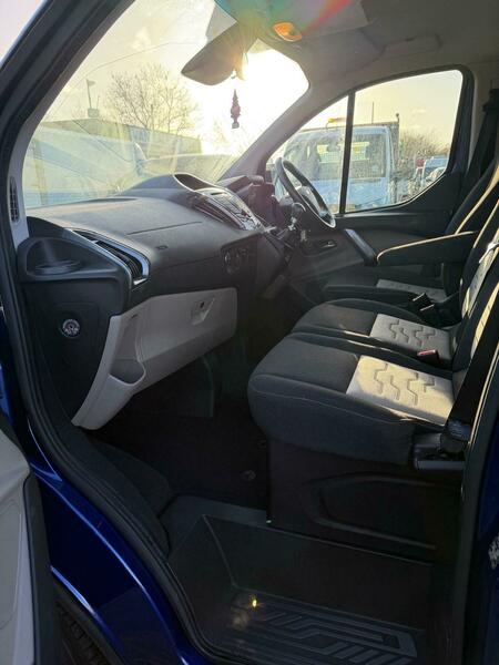 Used Ford Tourneo Custom 2018 for sale - 76910810: Photo 9