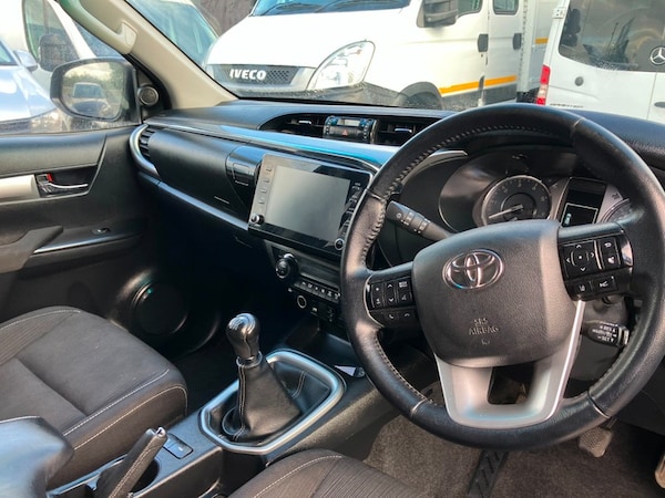 Used Toyota Hilux 2022 for sale - 76148465: Photo 6