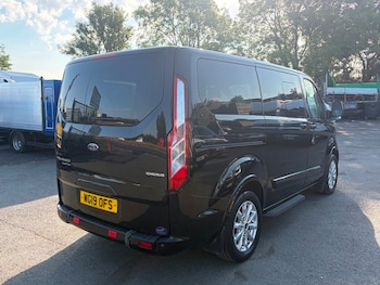 Used Ford Tourneo Custom 2019 for sale - 79619803: Photo