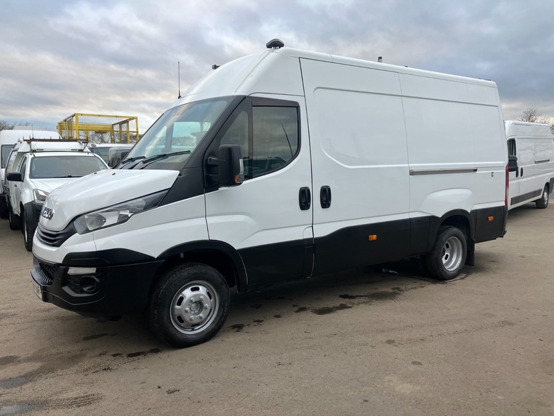 Used Iveco Daily 2018 for sale - 77880745: Photo 2