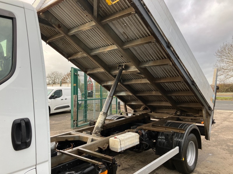 Used Iveco Daily 2018 for sale - 76740887: Photo 8