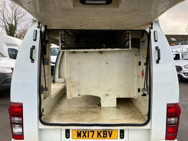 Used Isuzu D-Max 2017 for sale - 77236935: Photo 12