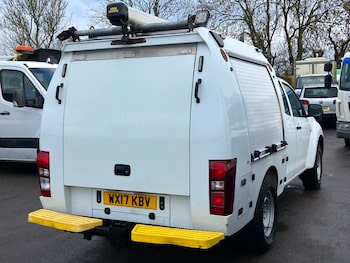Used Isuzu D-Max 2017 for sale - 77236935: Photo