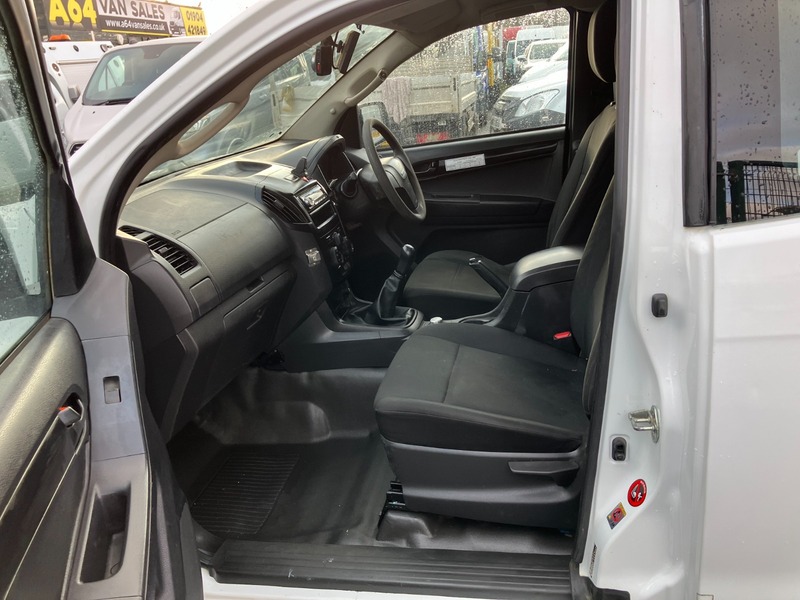 Used Isuzu D-Max 2017 for sale - 77236935: Photo 9