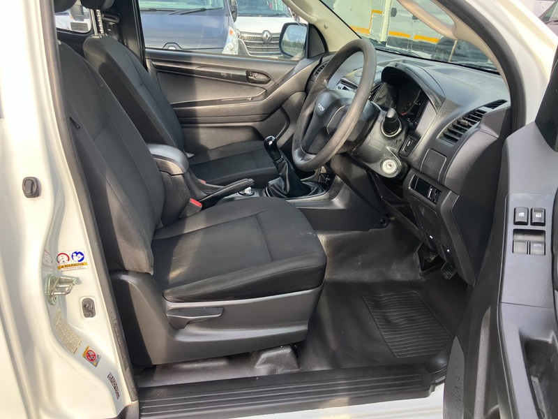 Used Isuzu D-Max 2015 for sale - 76357171: Photo 6