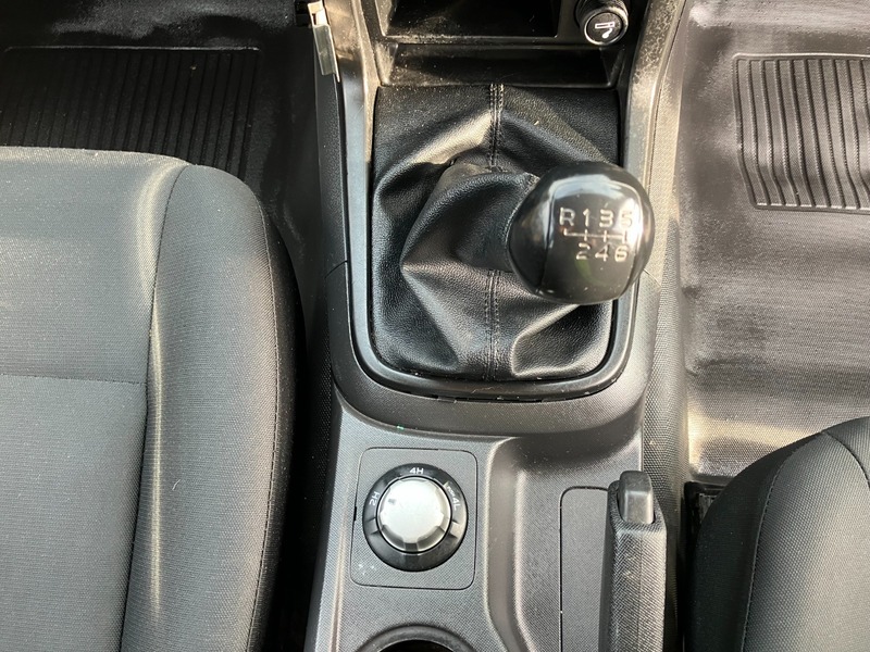 Used Isuzu D-Max 2015 for sale - 76357171: Photo 9