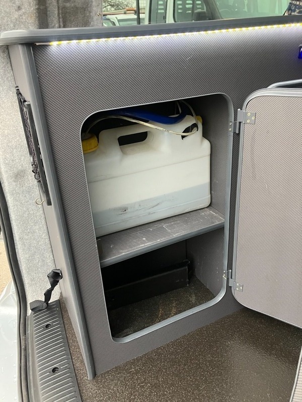 Used Volkswagen Transporter 2010 for sale - 77049142: Photo 27