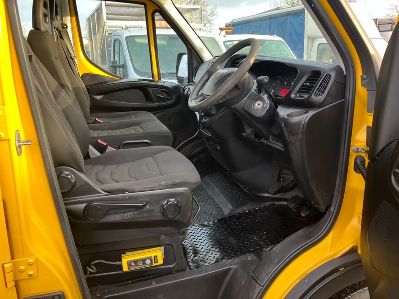 Used Iveco Daily 2016 for sale - 76863640: Photo 4