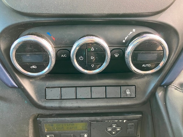 Used Iveco Daily 2017 for sale - 74428357: Photo 10