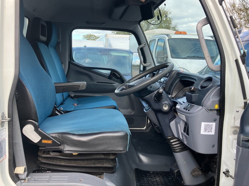 Used Mitsubishi Canter 2014 for sale - 76357124: Photo 5