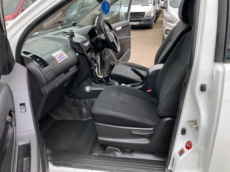 Used Isuzu D-Max 2017 for sale - 77836518: Photo 9