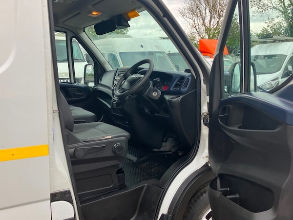 Used Iveco Daily 2017 for sale - 74684663: Photo 5