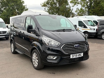 Used Ford Tourneo Custom 2019 for sale - 79619802: Photo