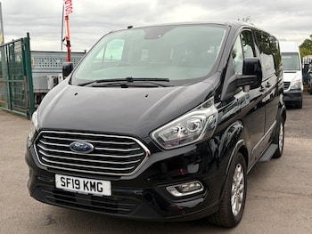 Used Ford Tourneo Custom 2019 for sale - 79619802: Photo