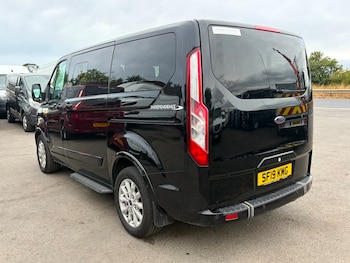 Used Ford Tourneo Custom 2019 for sale - 79619802: Photo