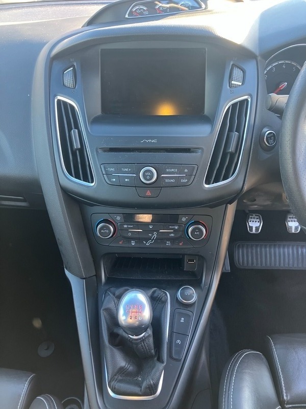 Used Ford Focus 2015 for sale - 76798938: Photo 11