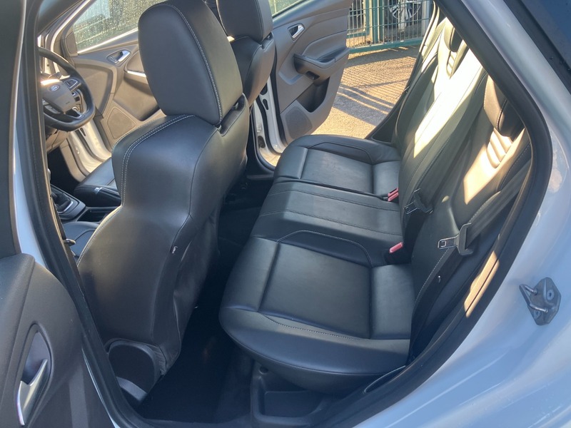 Used Ford Focus 2015 for sale - 76798938: Photo 14