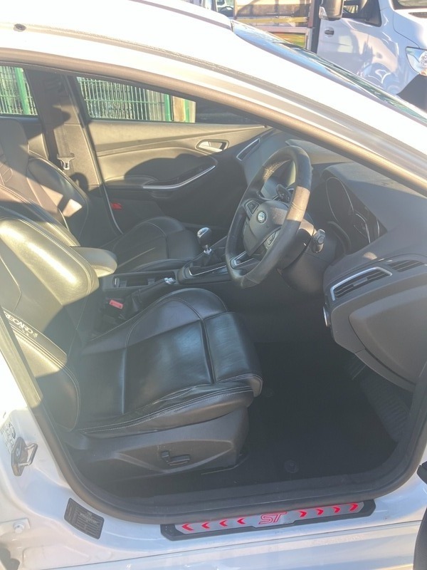 Used Ford Focus 2015 for sale - 76798938: Photo 8