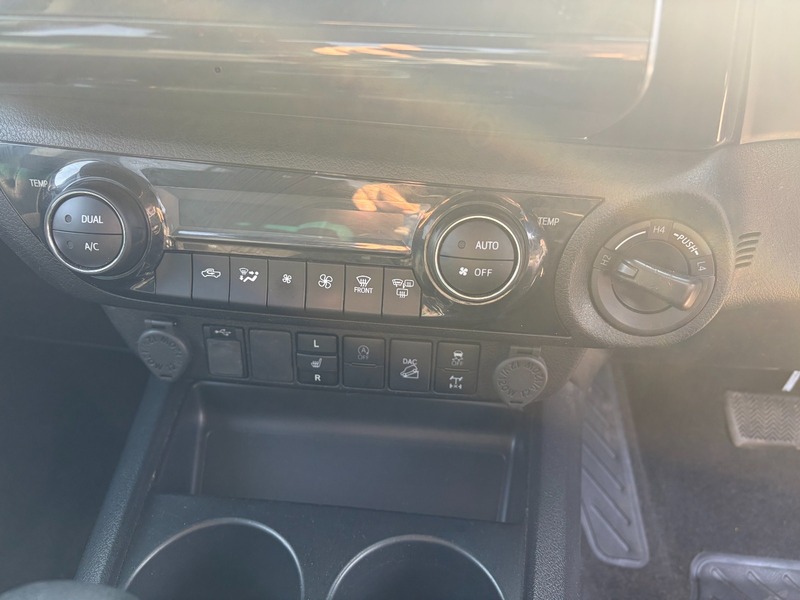 Used Toyota Hilux 2022 for sale - 78213165: Photo 8