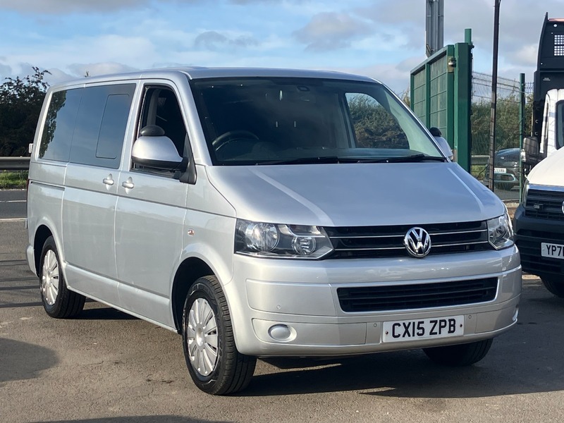 Used Volkswagen Transporter Shuttle 2015 for sale - 76236329: Photo 1
