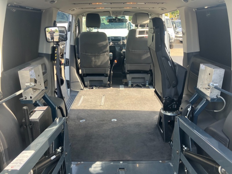 Used Volkswagen Transporter Shuttle 2015 for sale - 76236329: Photo 15