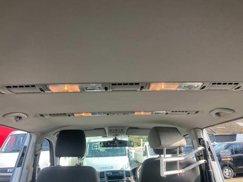 Used Volkswagen Transporter Shuttle 2015 for sale - 76236329: Photo 16