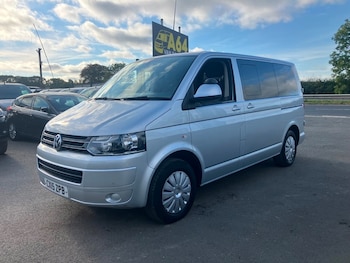 Used Volkswagen Transporter Shuttle 2015 for sale - 76236329: Photo