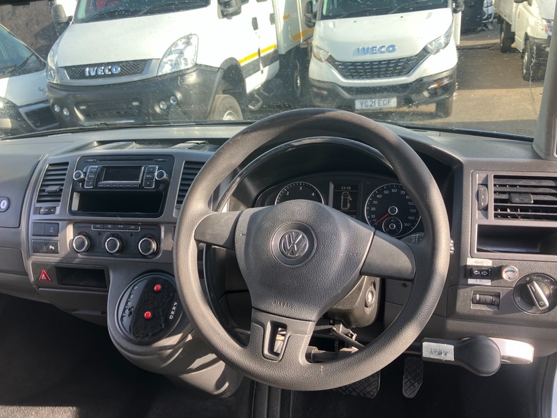 Used Volkswagen Transporter Shuttle 2015 for sale - 76236329: Photo 7