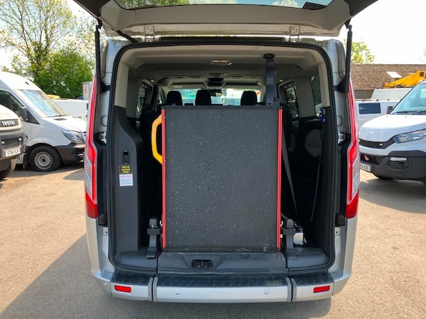 Used Ford Tourneo Custom 2018 for sale - 74708393: Photo 10
