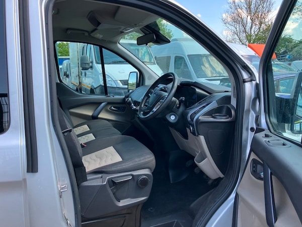 Used Ford Tourneo Custom 2018 for sale - 74708393: Photo 5