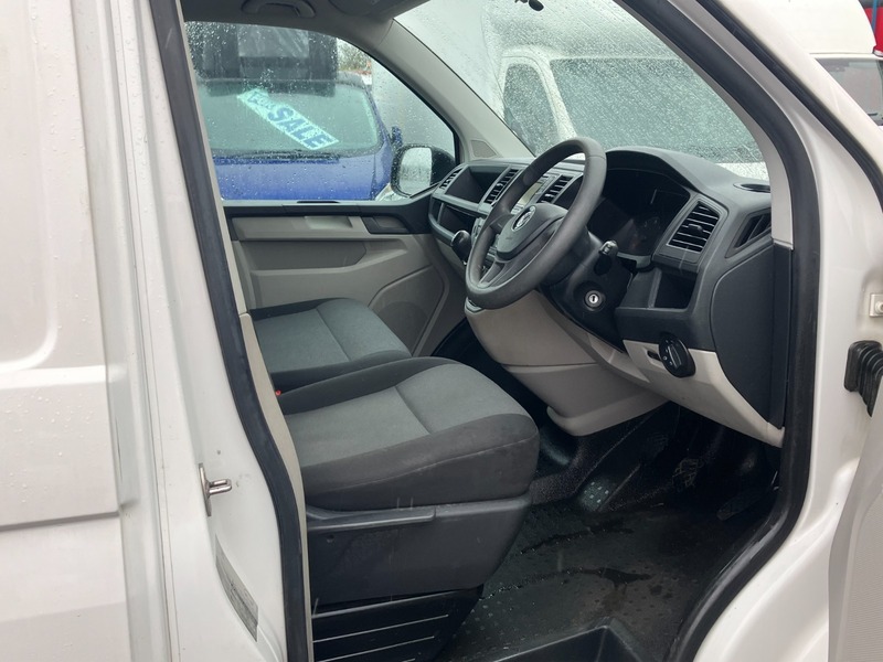Used Volkswagen Transporter 2017 for sale - 77399944: Photo 5