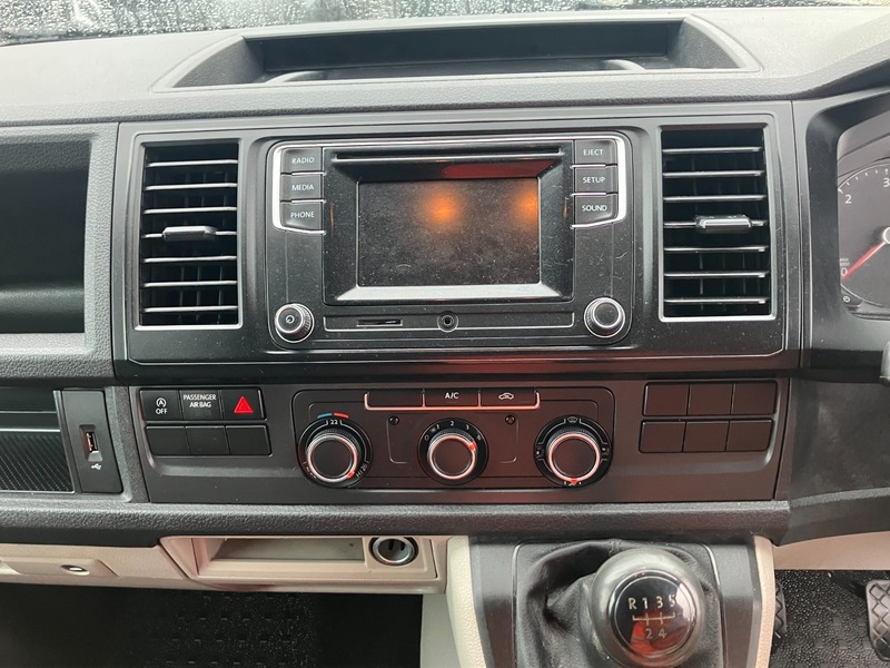 Used Volkswagen Transporter 2017 for sale - 77399944: Photo 6