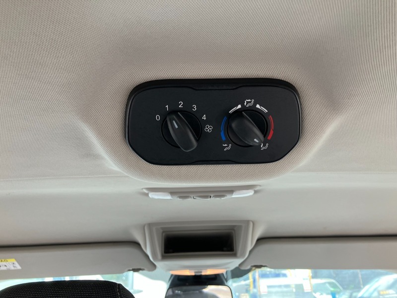 Used Ford Tourneo Custom 2018 for sale - 75953049: Photo 15