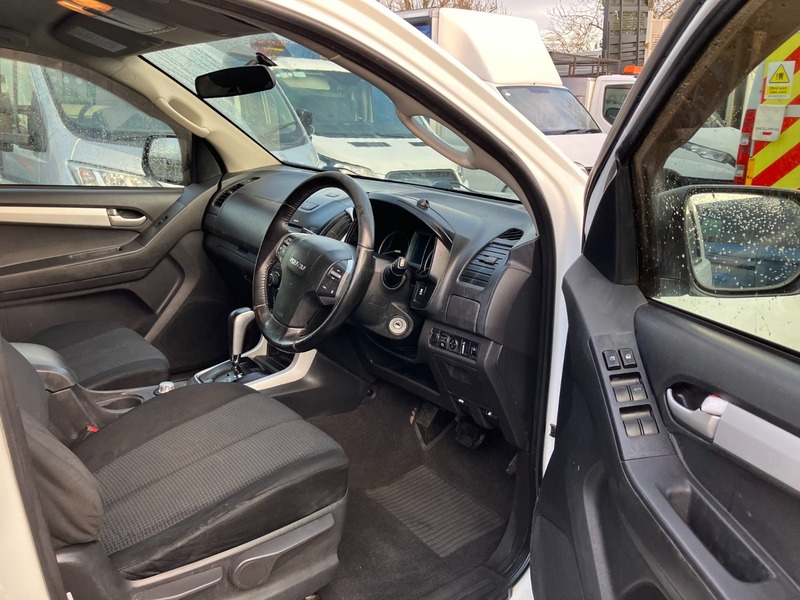 Used Isuzu D-Max 2017 for sale - 76863636: Photo 5