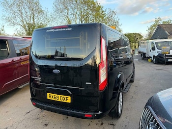 Used Ford Tourneo Custom 2019 for sale - 78997111: Photo