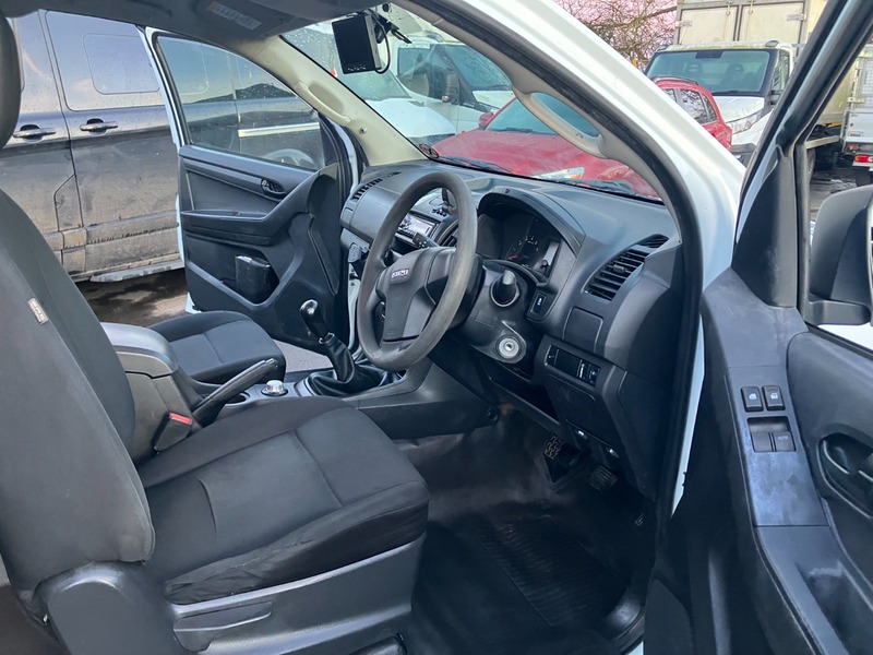 Used Isuzu D-Max 2017 for sale - 76934984: Photo 5