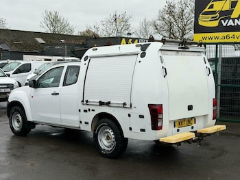 Used Isuzu D-Max 2017 for sale - 76686899: Photo