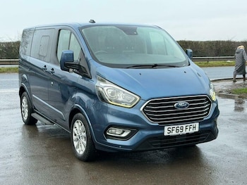 Used Ford Tourneo Custom 2019 for sale - 77494419: Photo