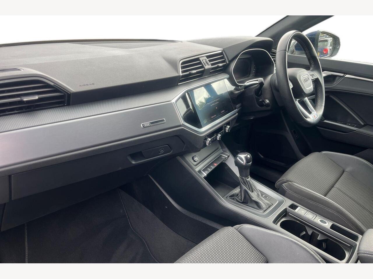 Used Audi Q3 2022 for sale - 76674858: Photo 2