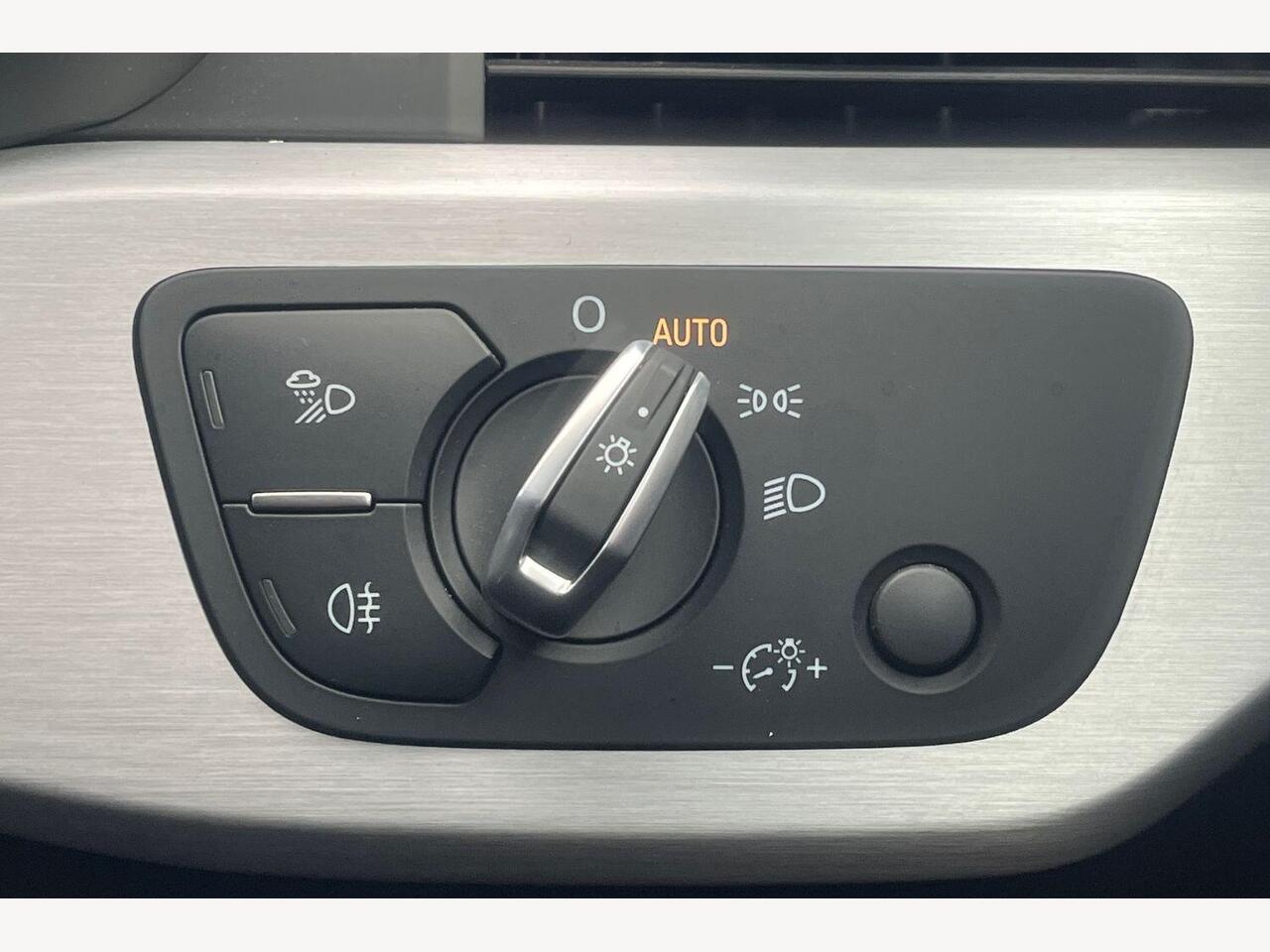 Used Audi A4 2022 for sale - 76914612: Photo 16