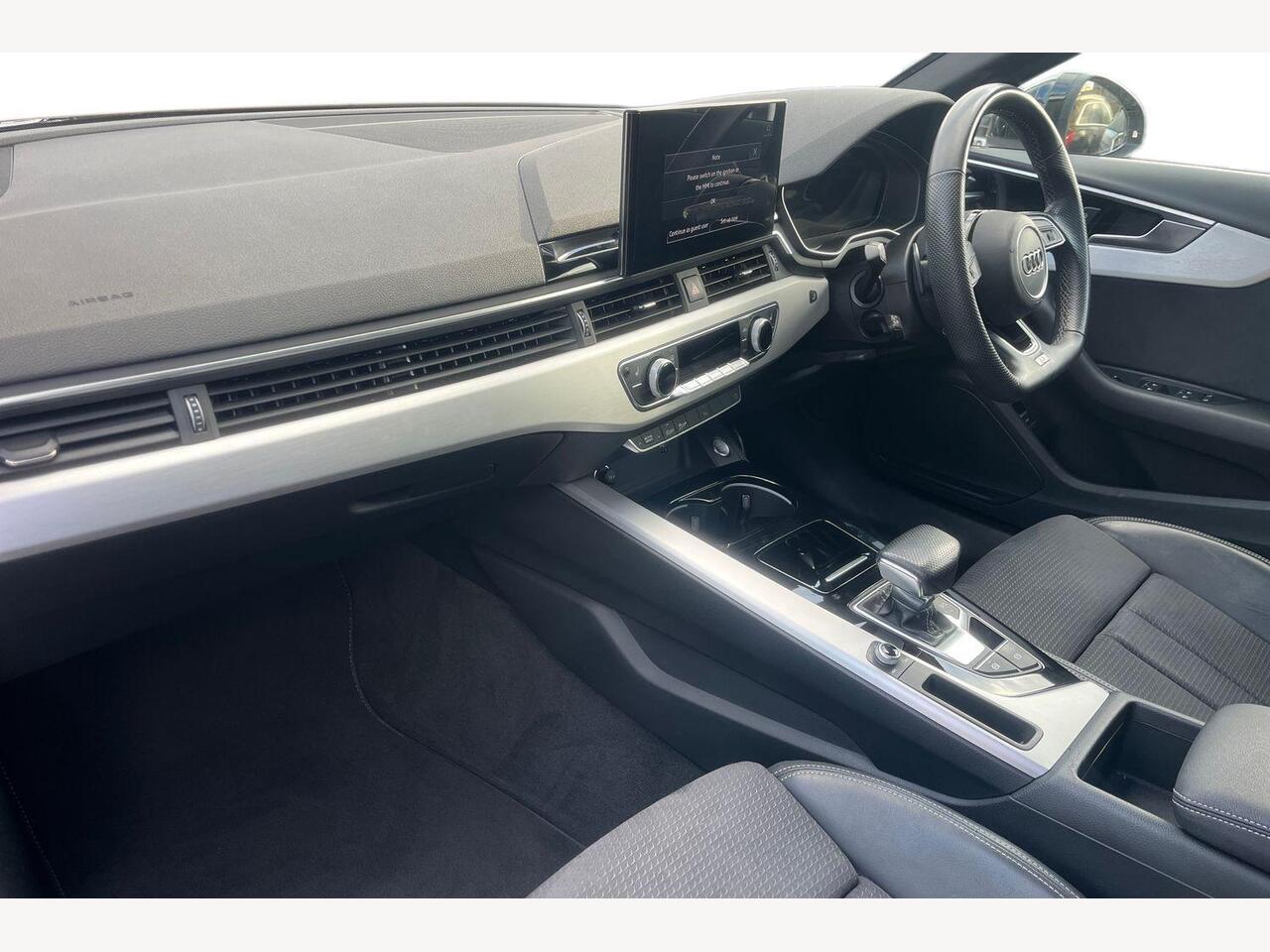 Used Audi A4 2022 for sale - 76914612: Photo 2